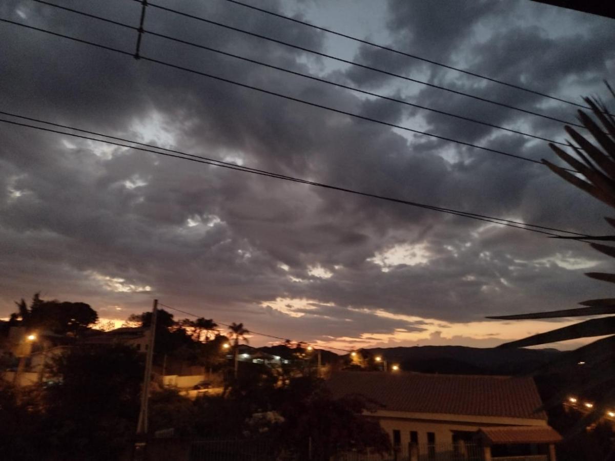 Paraíso em Serra Negra Lindóia com Linda Paisagem Exterior foto